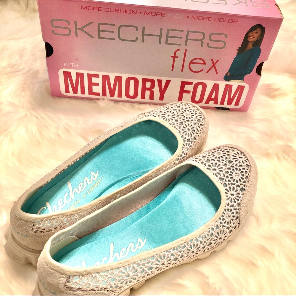 women’s Skechers EZ Flex memory foam flat shoes